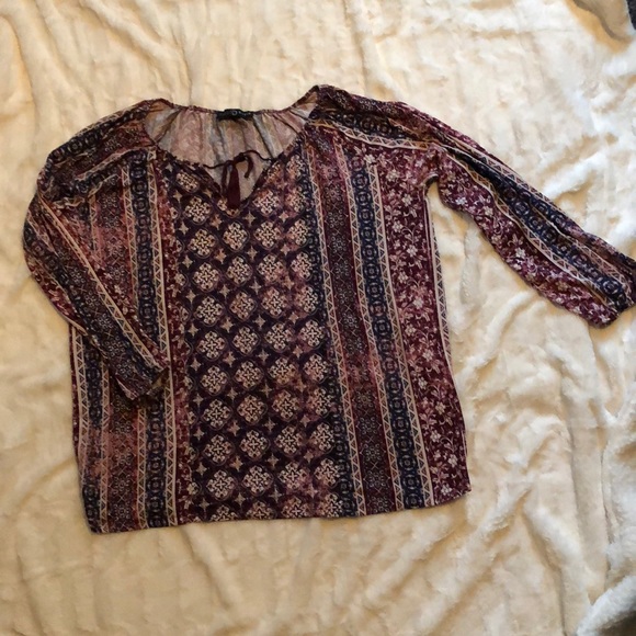 Blouse never worn - Picture 2 of 3